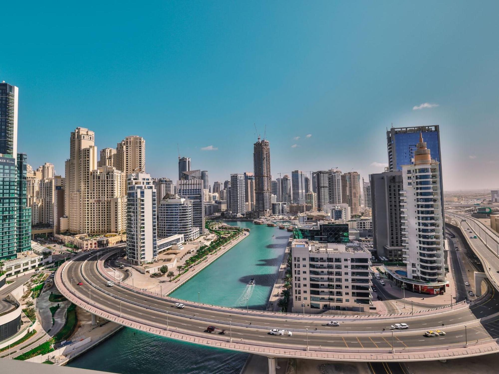 Luxurious Apartments Dubai Marina Views Pool Gym By Sojo Stay Eksteriør bilde