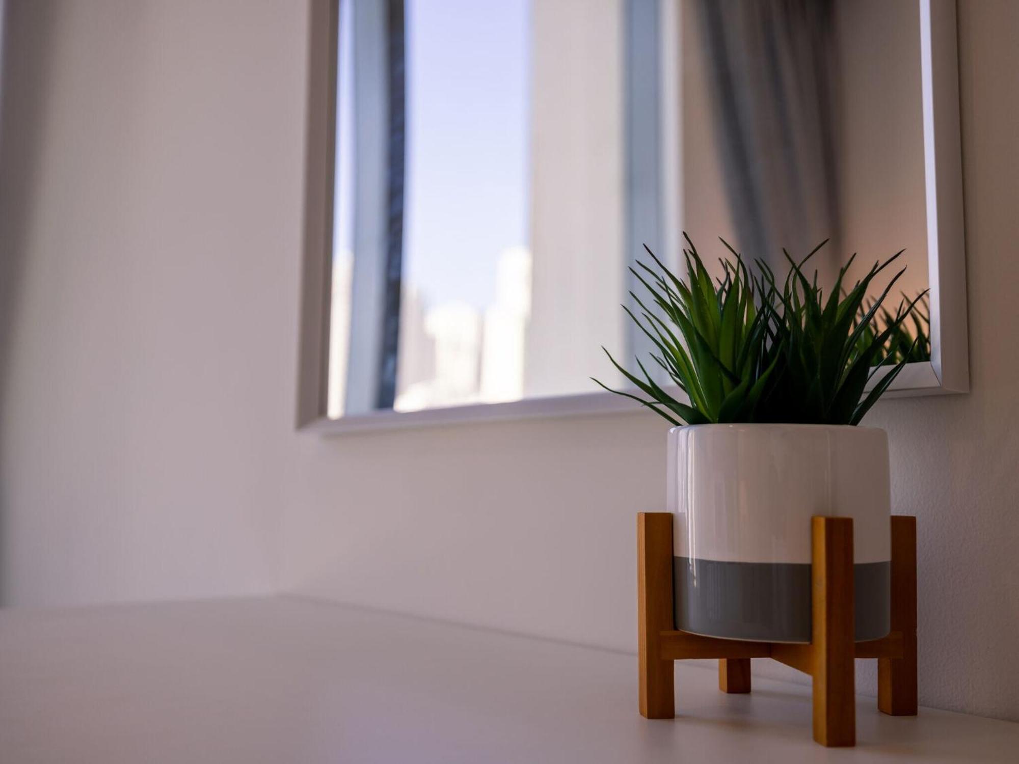 Luxurious Apartments Dubai Marina Views Pool Gym By Sojo Stay Eksteriør bilde