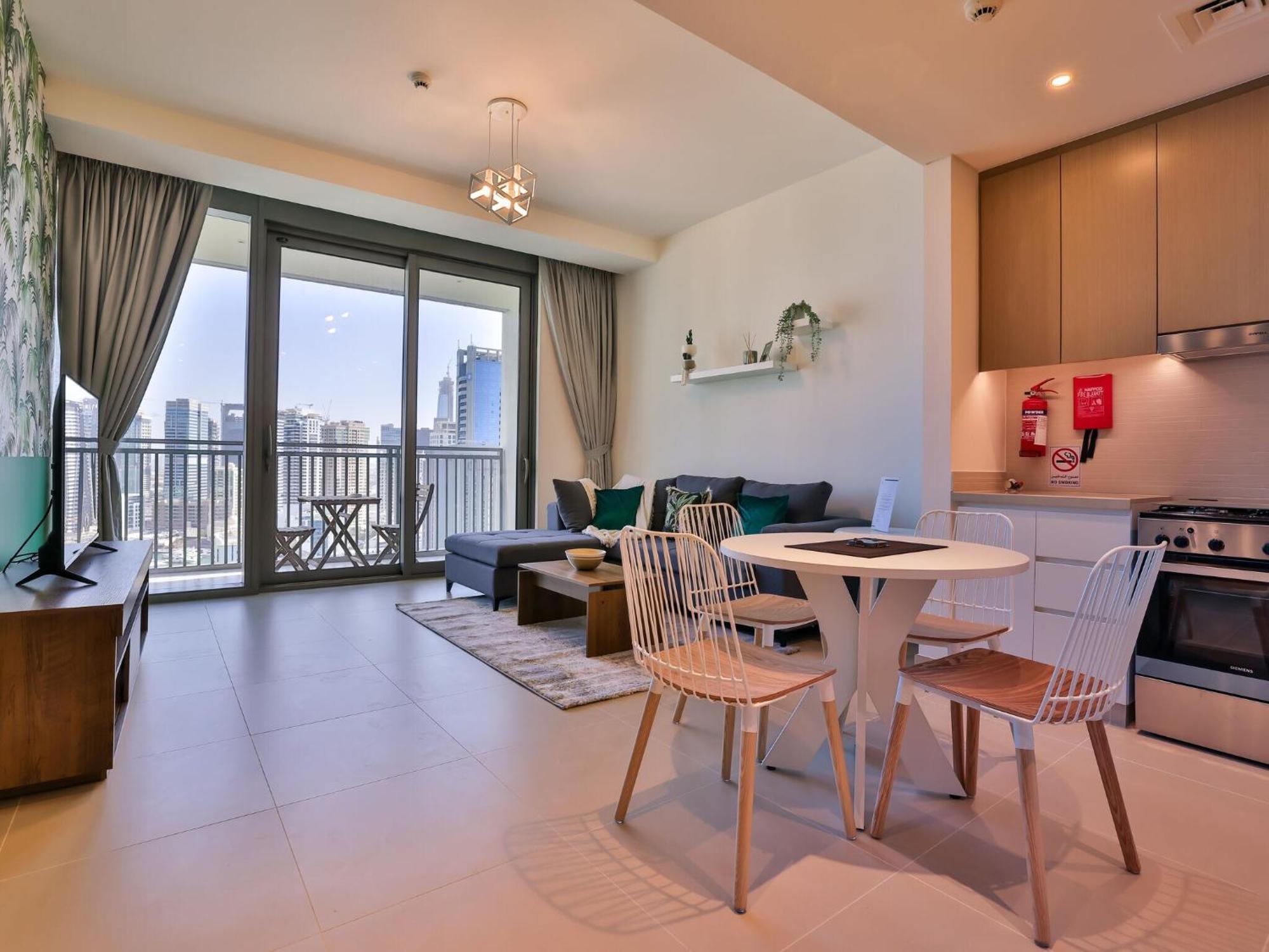 Luxurious Apartments Dubai Marina Views Pool Gym By Sojo Stay Eksteriør bilde